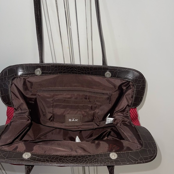 The SAK red brown croc trim crochet woven shoulder bag purse - Picture 5 of 7